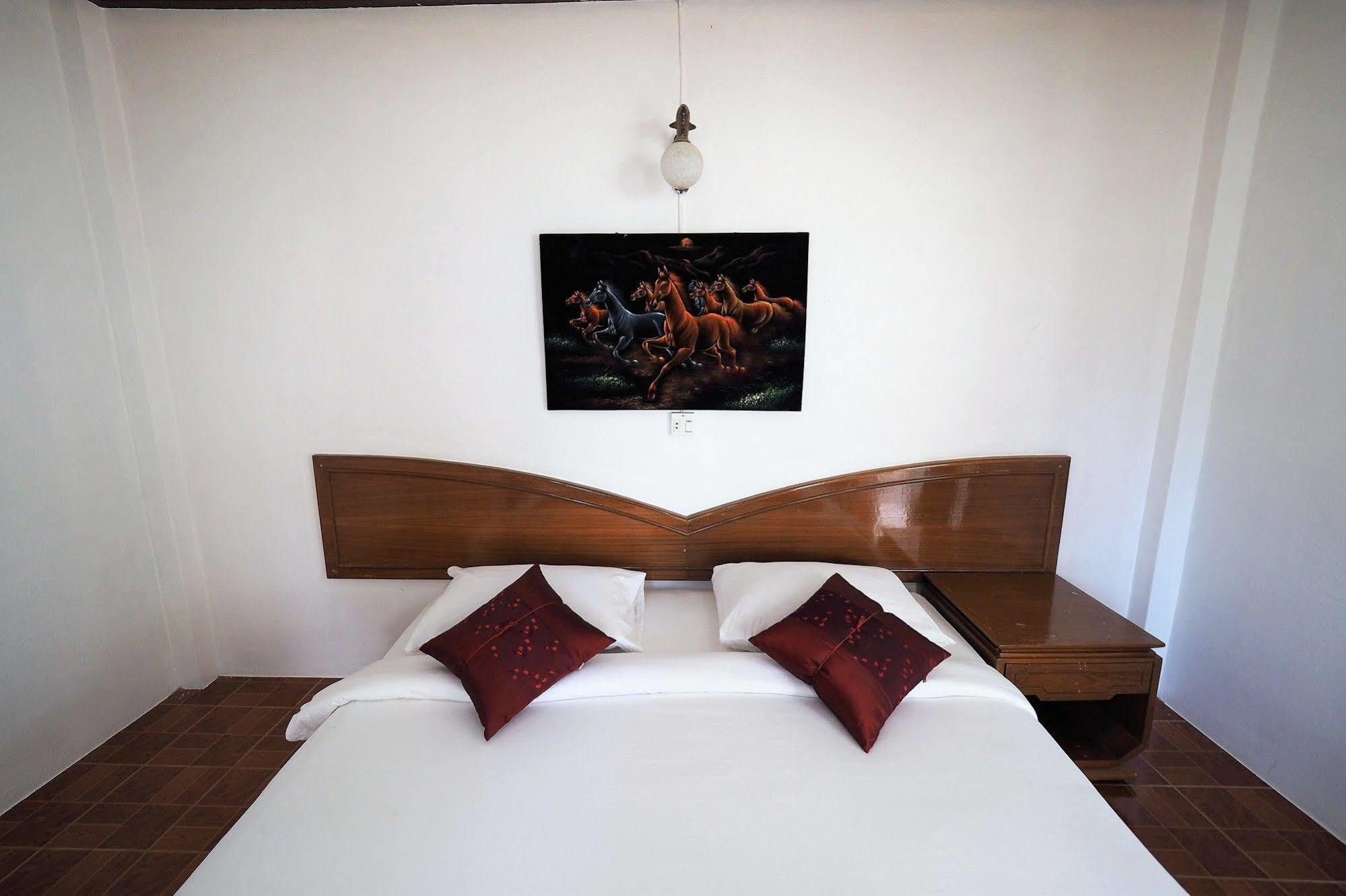 Khaothone River View Resort Sai Yok Exterior photo